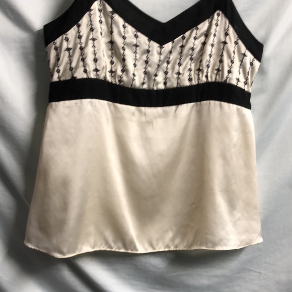 Maternity black cream embroider tank top blouse sleeveless polyester motherhood - Picture 3 of 10